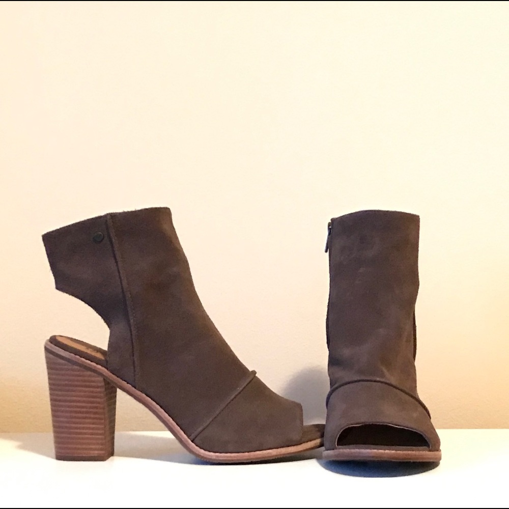 Ugg Valencia Peep Toe High Heel